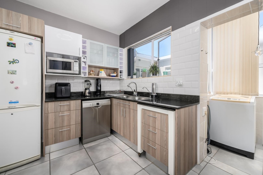 To Let 3 Bedroom Property for Rent in Humewood Eastern Cape